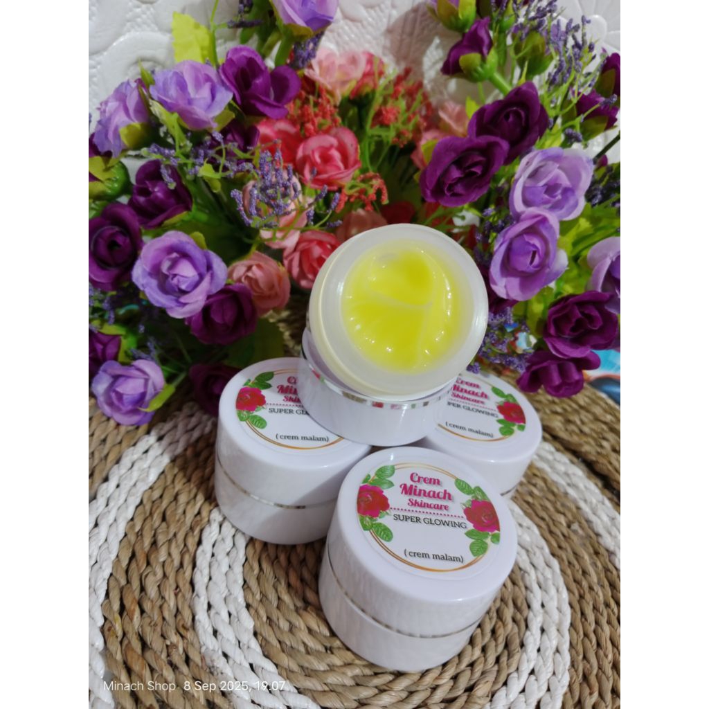 CREM FLEK TERAMPUH PUTIH, DALAM 7 HARI..Crem minach skincare"SUPER GLOWING"BEST SELLER (Crem malam)