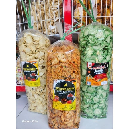 

Cemilan Moleng Cimol goreng Cikruh Pedas Cabe Merrah