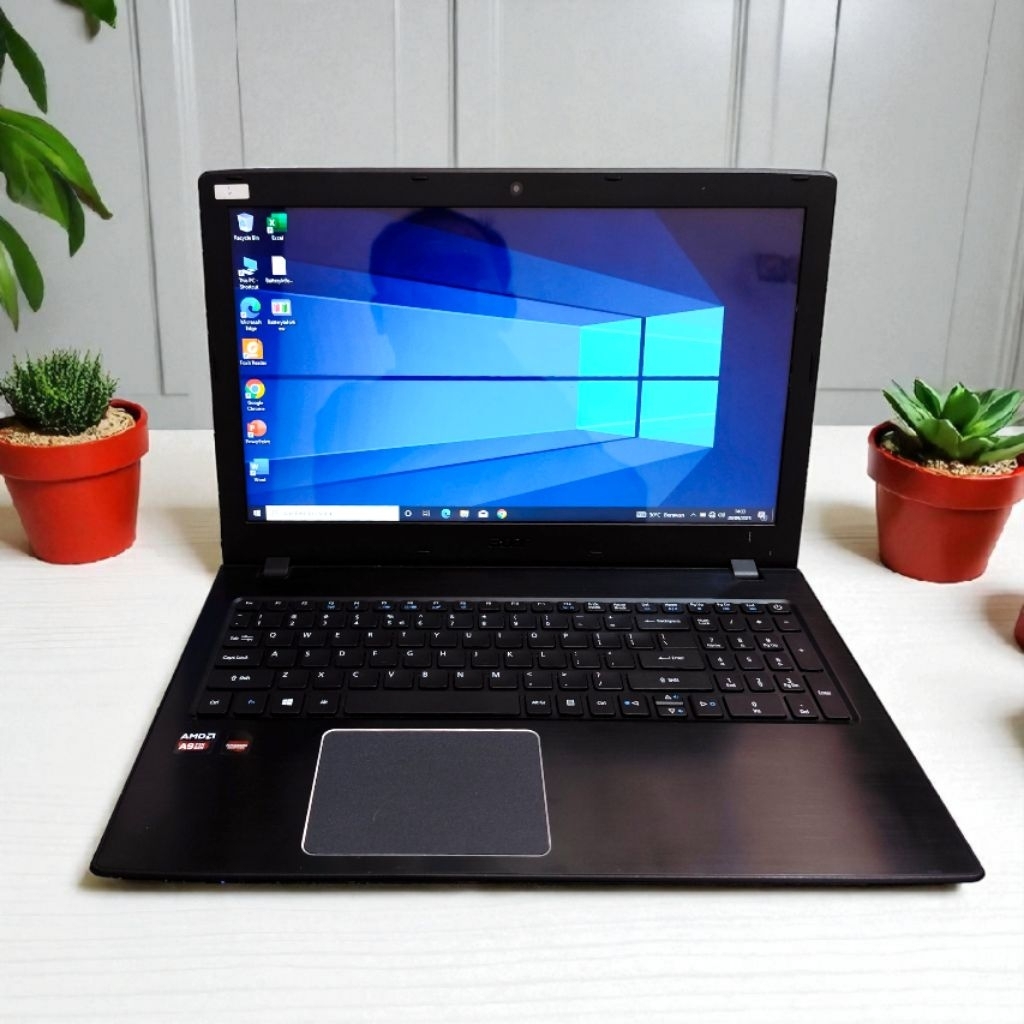 Laptop ACER Mulus AMD A9 Radeon R5 Grafis
