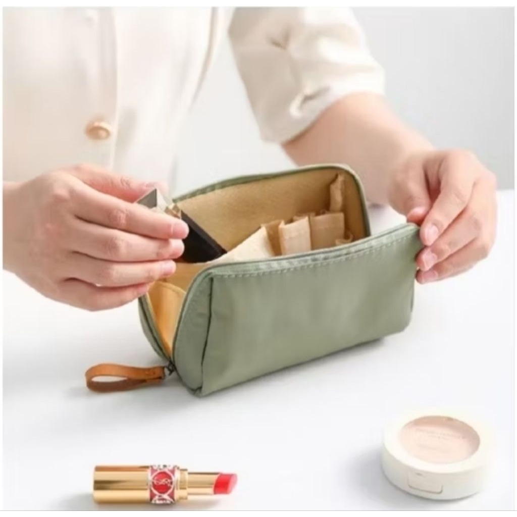 Pouch Kosmetik Travel Bag Korea Tempat Lipstik Bedak Travel Kit