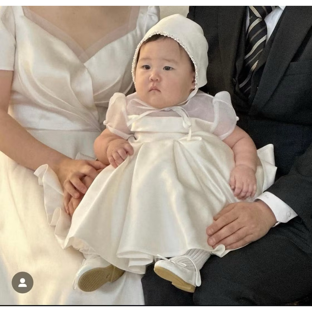 gaun baptis bayi putih tulang