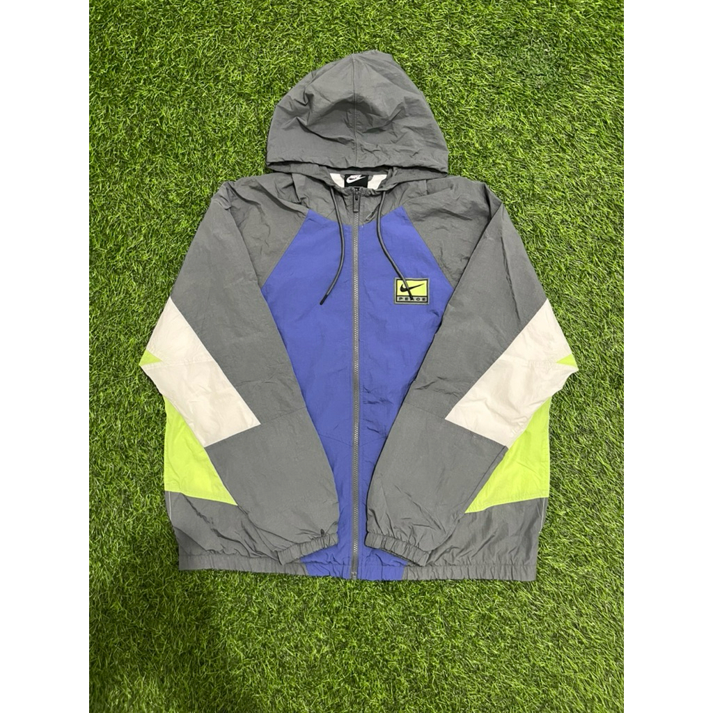 windbreaker jacket Nike vintage