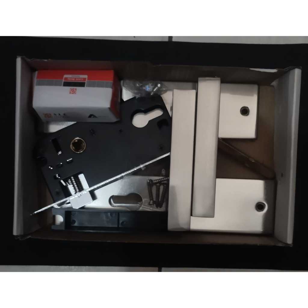 SLOT KUNCI PINTU SLG 8207 SN/SP-SLOT KUNCI PINTU TANGGUNG SLG 8207 1 SET