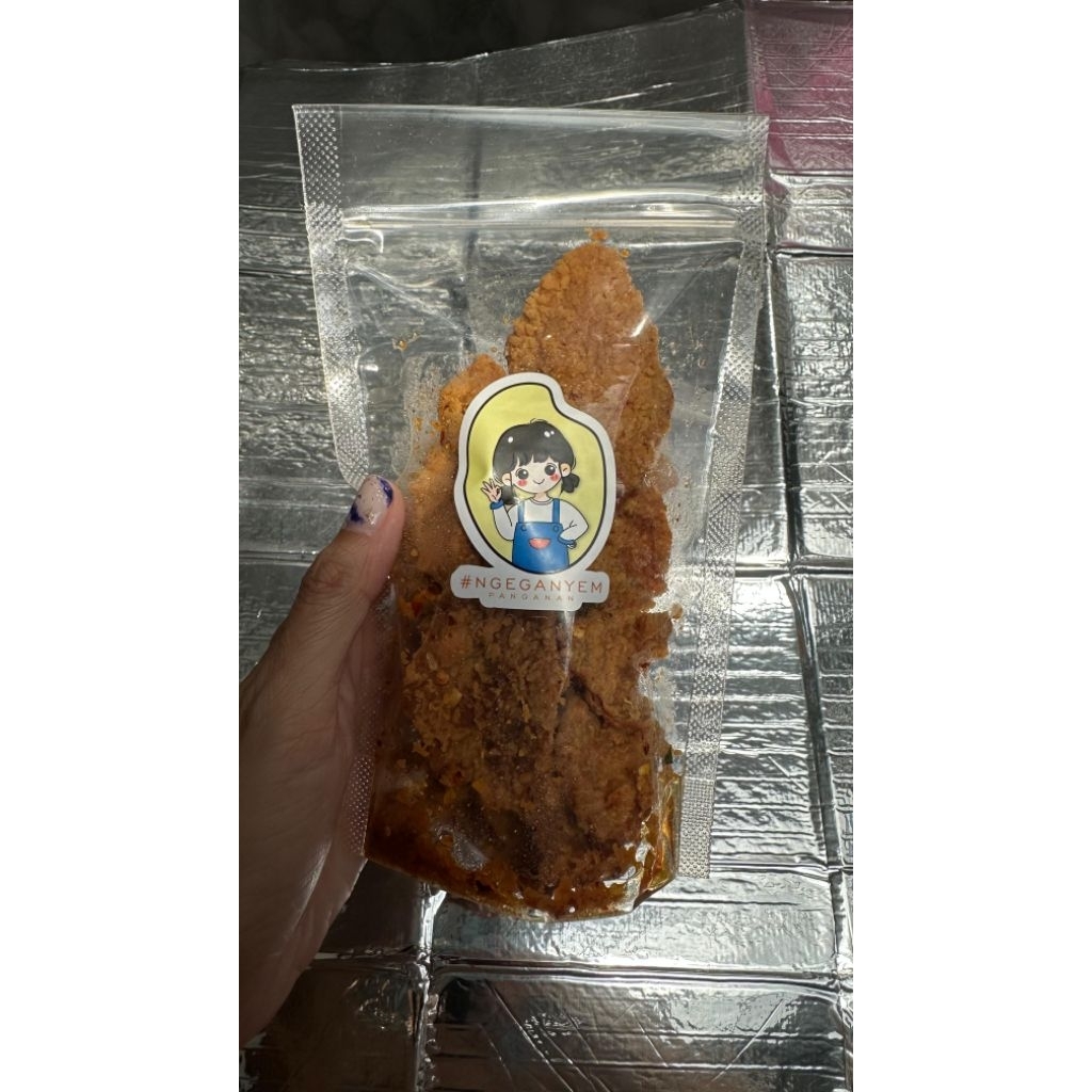 

KULIT KRIPSY 500GR BY #NGEGANYEMPANGANAN