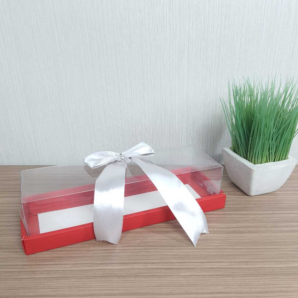 

Box Kue Roll Tart Tutup Mika Uk. 30 x 11 x Tinggi 7,5 cm