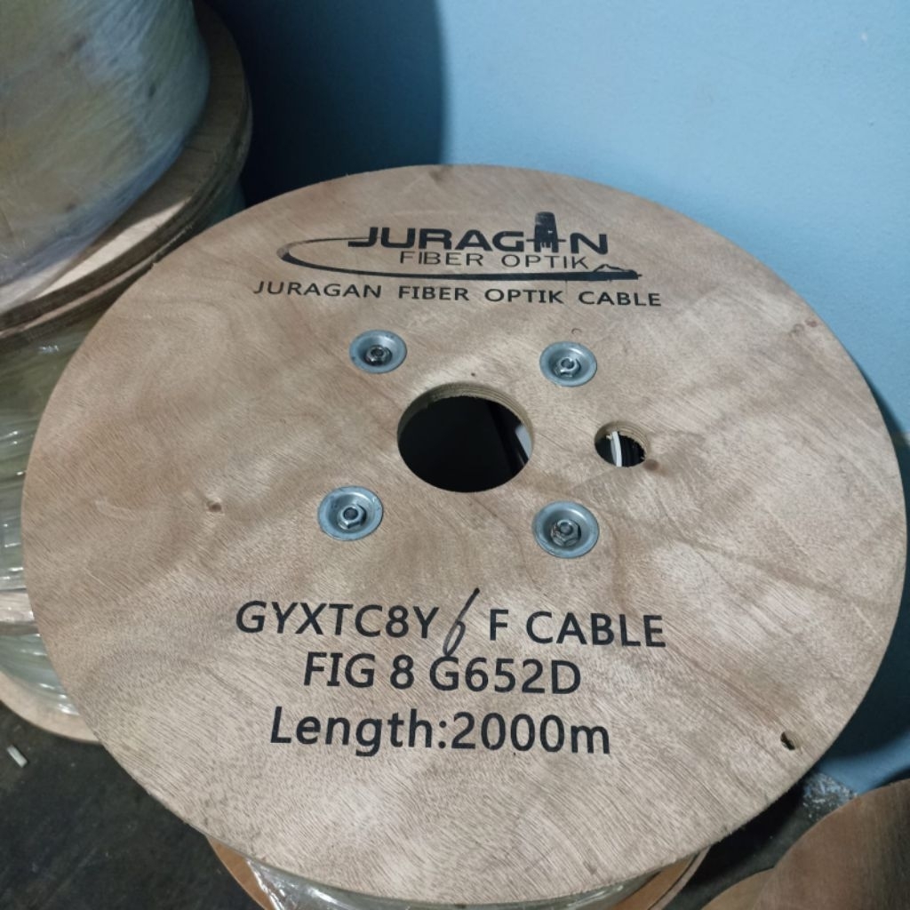 kabel 6 core fig 8 G652D panjang 2km / kabel 6 core Fig 8 panjang 2km / kabel fig 8 6 core