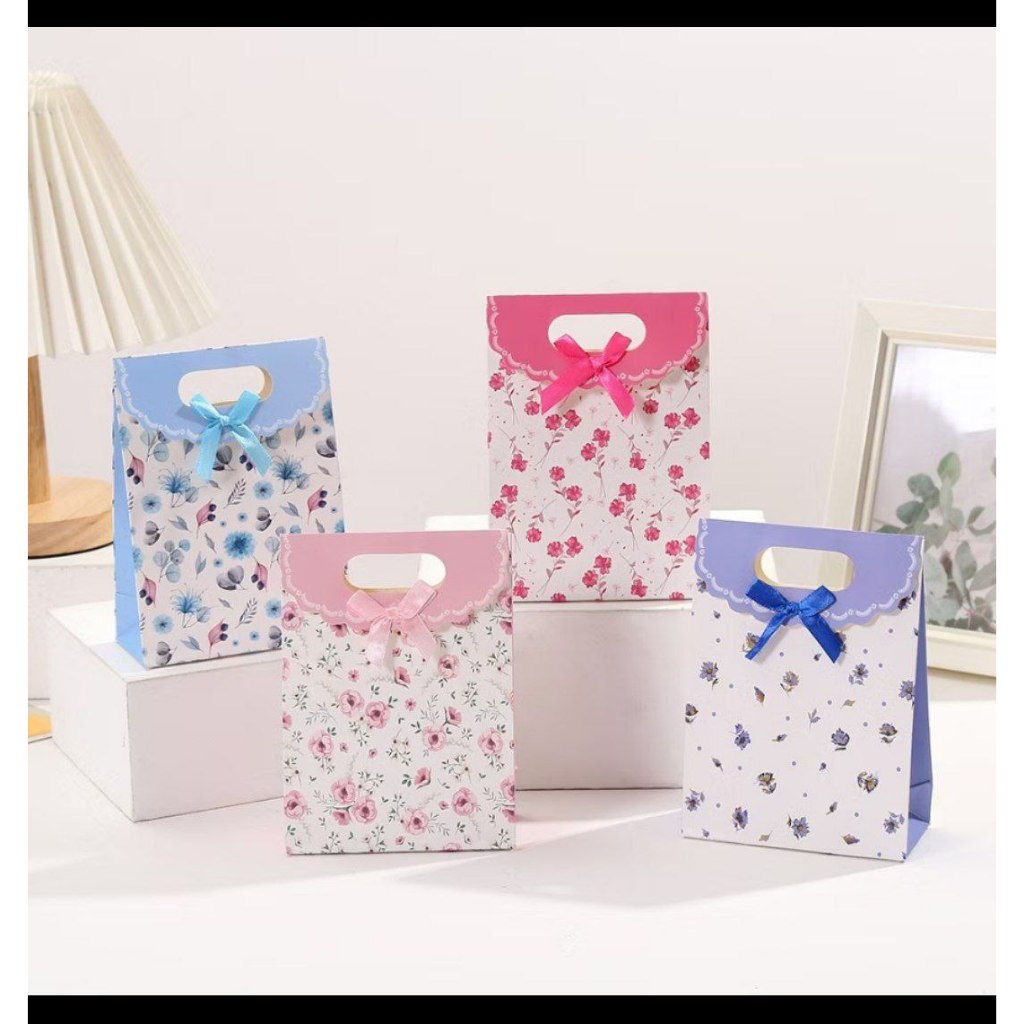 Paper Bag Pita Motif / Kertas Tempat Kado / Paper Bag Pita Tutup