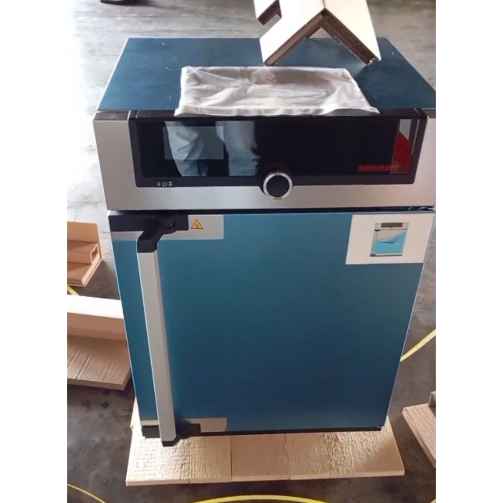 Memmert Universal Oven UN 55 Kapasitas 53 L