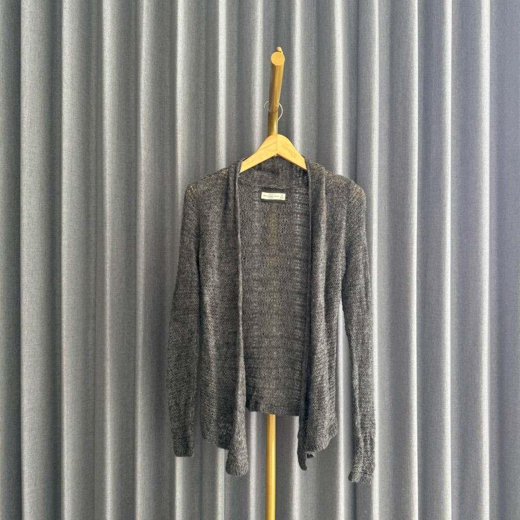𝙋𝙍𝙀𝙇𝙊𝙑𝙀𝘿 Abercrombie & Fitch Grey Wool Knit Long Sleeve Bolero Cardigan Fashion Wanita Branded