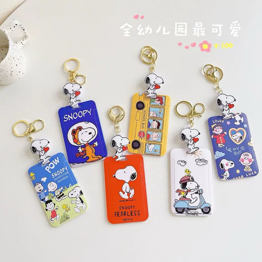 

[PREORDER] Snoopy Card Holder Lucu dengan Gantungan Retractable – Tempat Kartu Sekolah & Transportasi