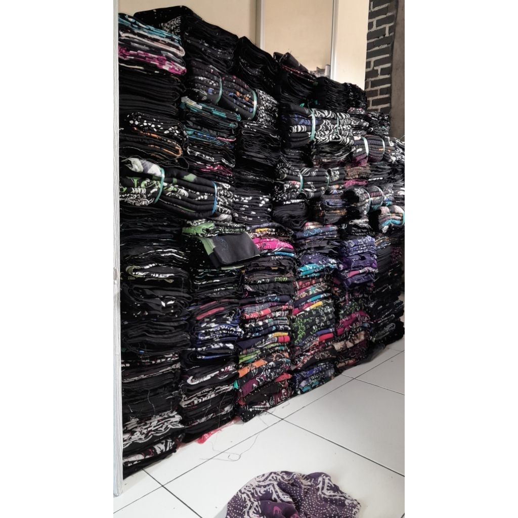 SARUNG AQIL GLOYOR KODIAN
