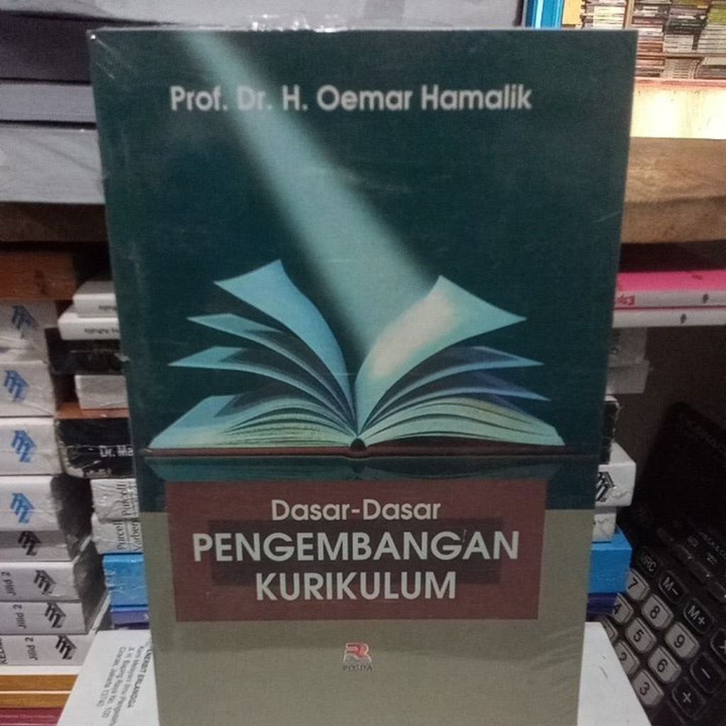 dasar-dasar pengembangan kurikulum Umar Hamalik