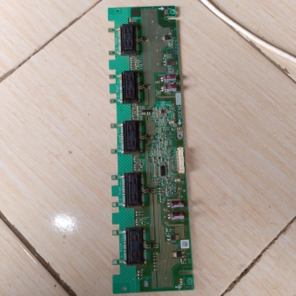 inventer lcd Sharp 32