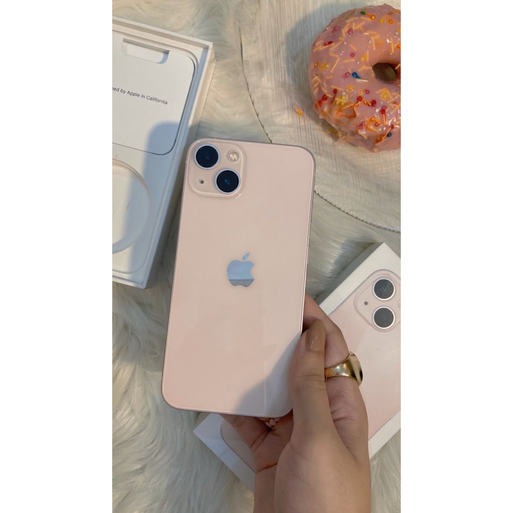 iPhone 13 PINK