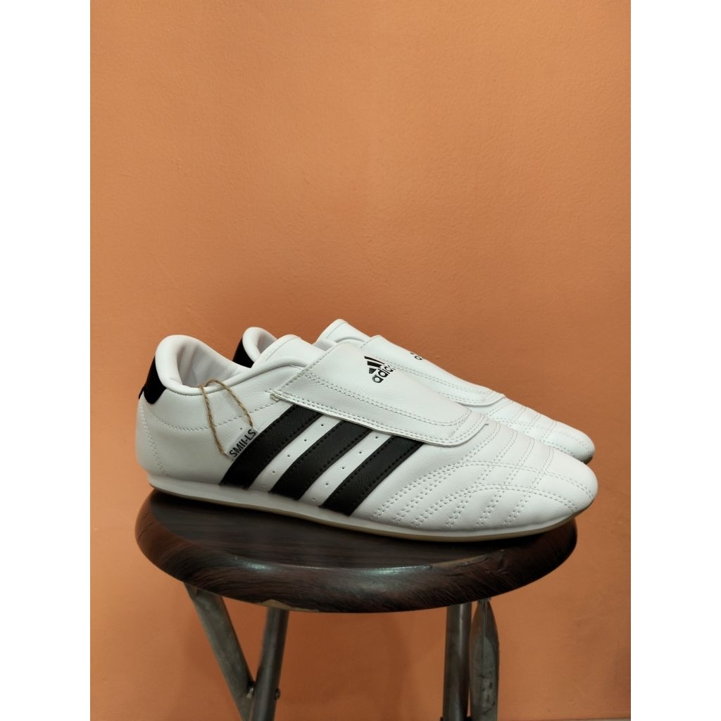SEPATU TAEKWONDO ADIDAS / SEPATU TAEKWONDO