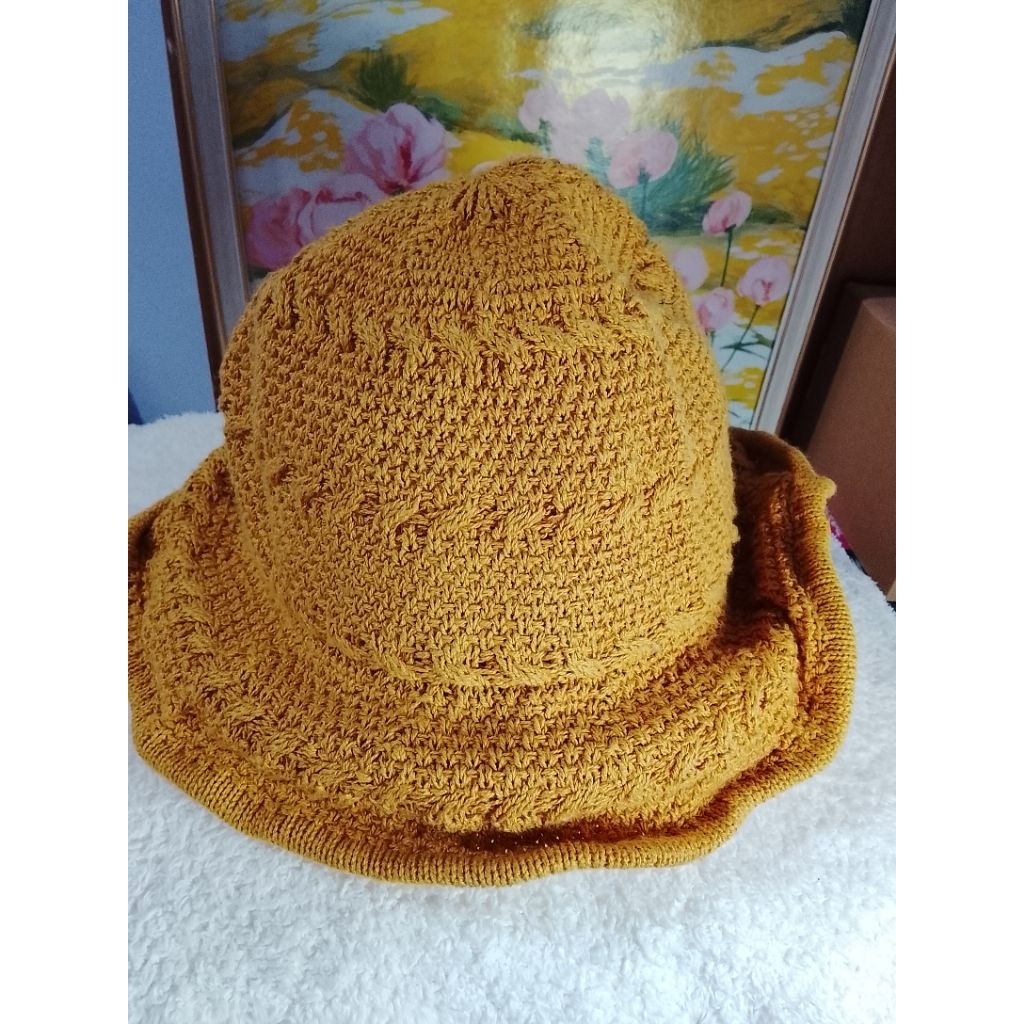 topi bulat rajut wanita warna coklat