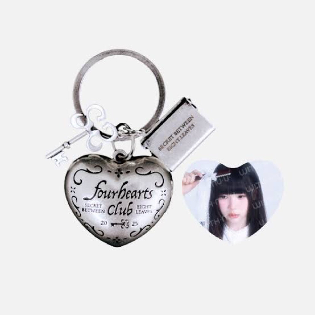READY STOCK OFFICIAL HEARTS2HEARTS FOUR HEARTS CLUB HEARTS PENDANT KEYRING