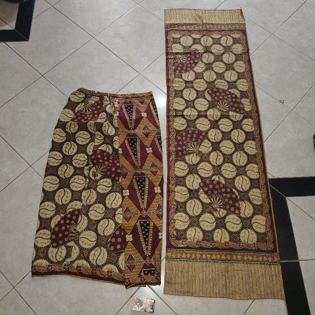 sepasang kain batik jadul rok dan selendang