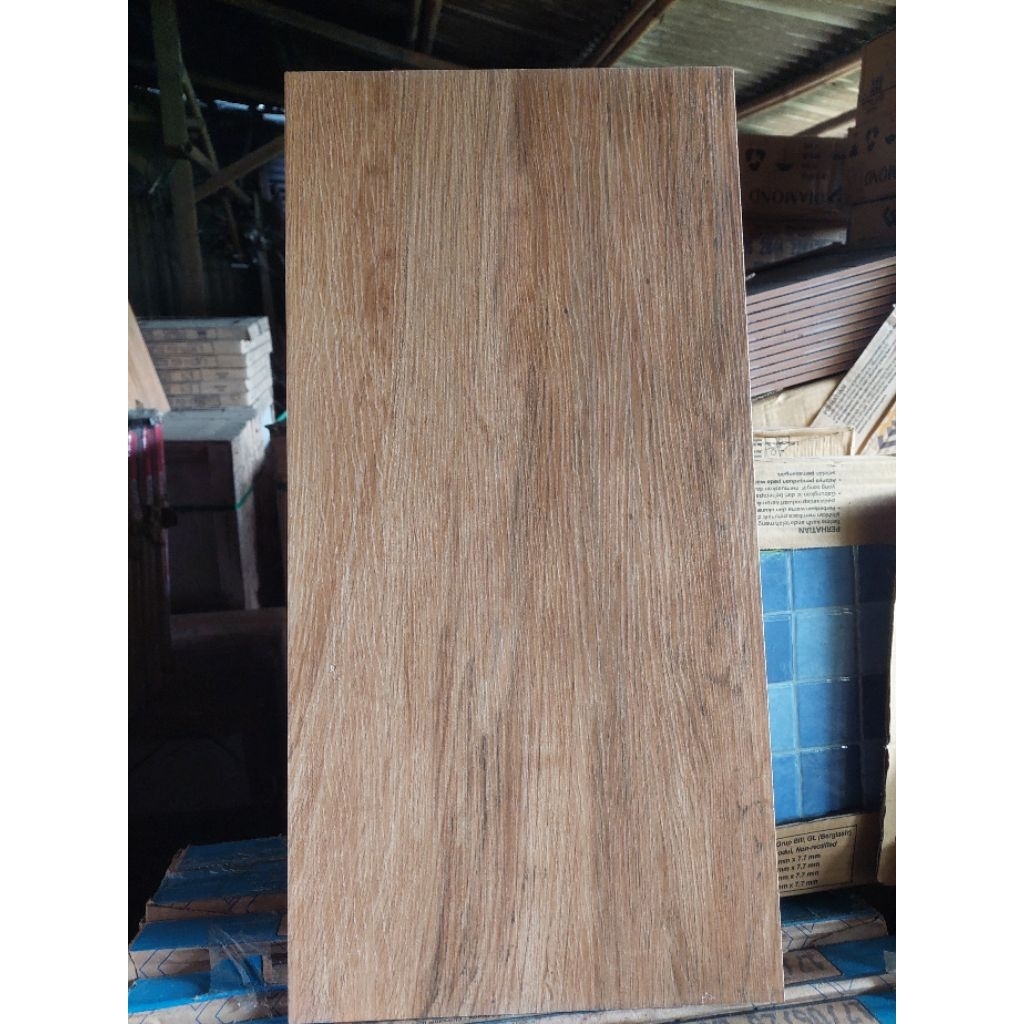 KERAMIK MURAH 30X60 KIA NORWAY BEIGE MATT KASAR