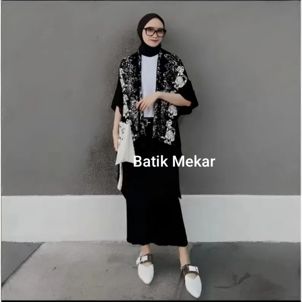 OUTER BATIK WANITA KIMONO HITAM PUTIH OUTER HIJAB KEKINIAN KIMONO BATIK MODERN