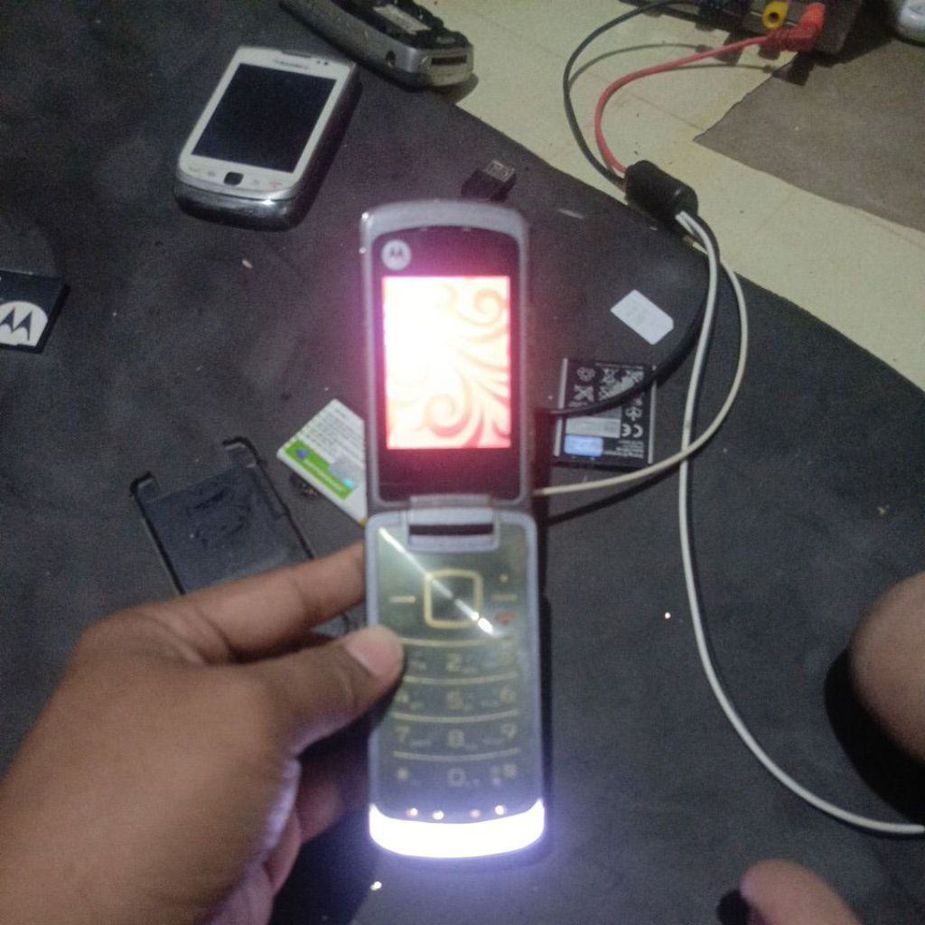 Motorolla EX212 flip