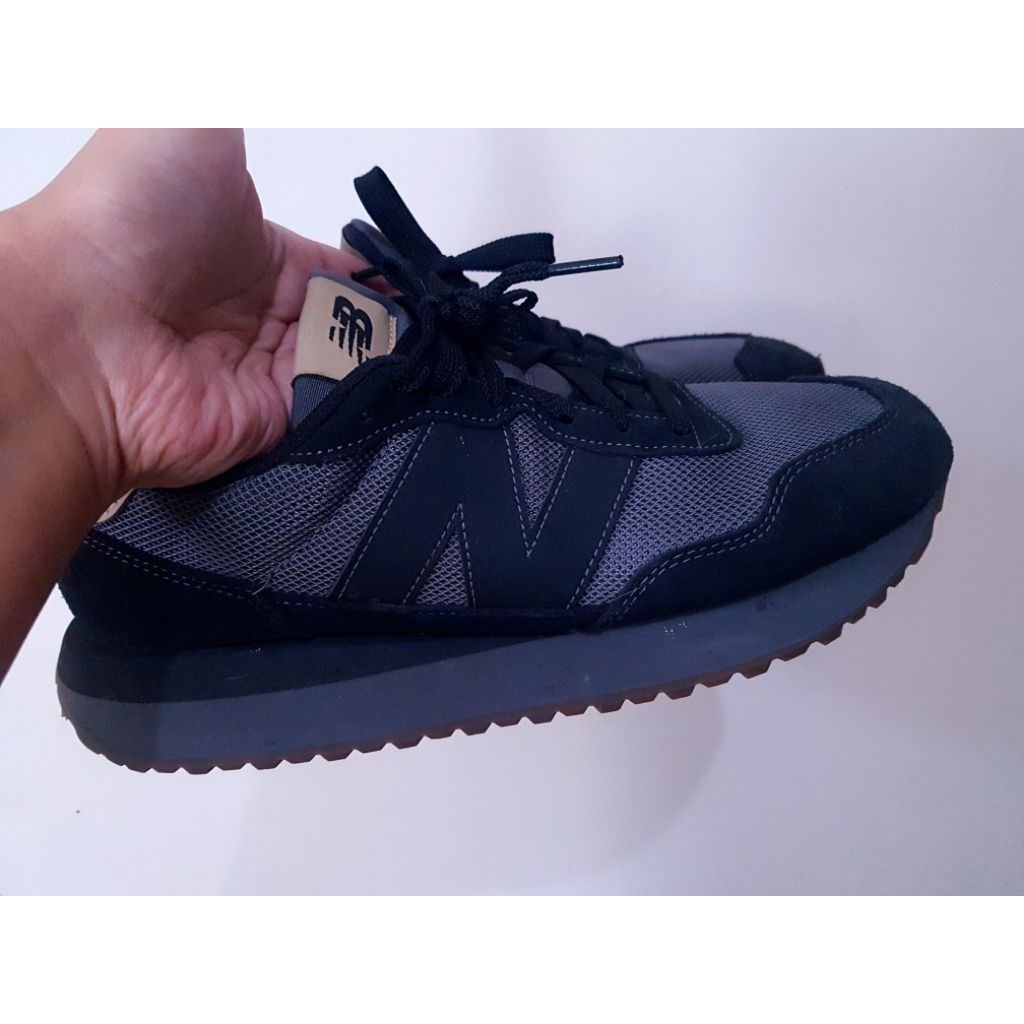 Sepatu New Balance Series 237 Original