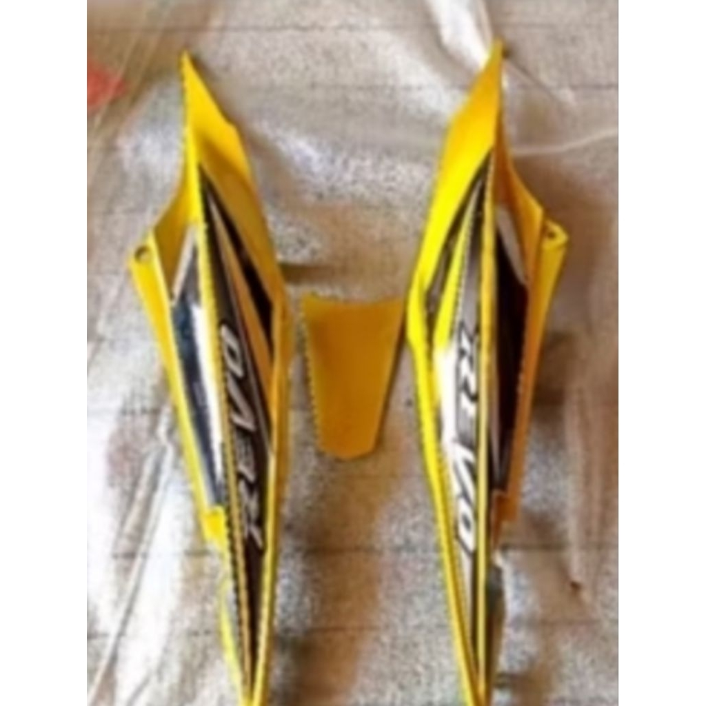 cover body motor Honda Revo lama warna kuning plus stripping