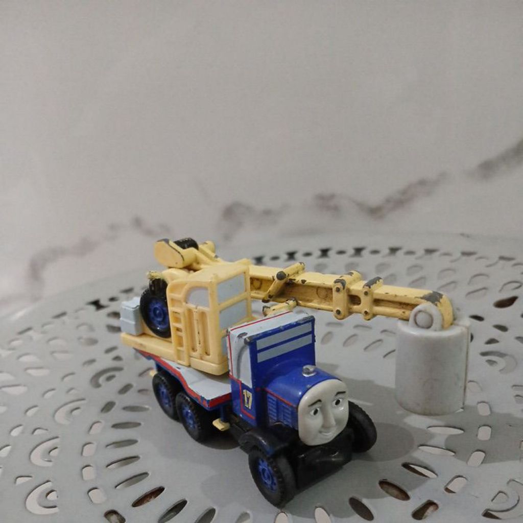 Thomas And Friends - Kelly preloved magnet learning curve