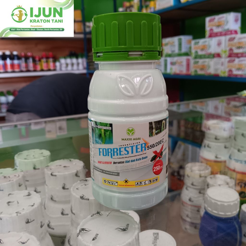 insektisida forester untuk mengendalikan hama ulat dan lalat buah