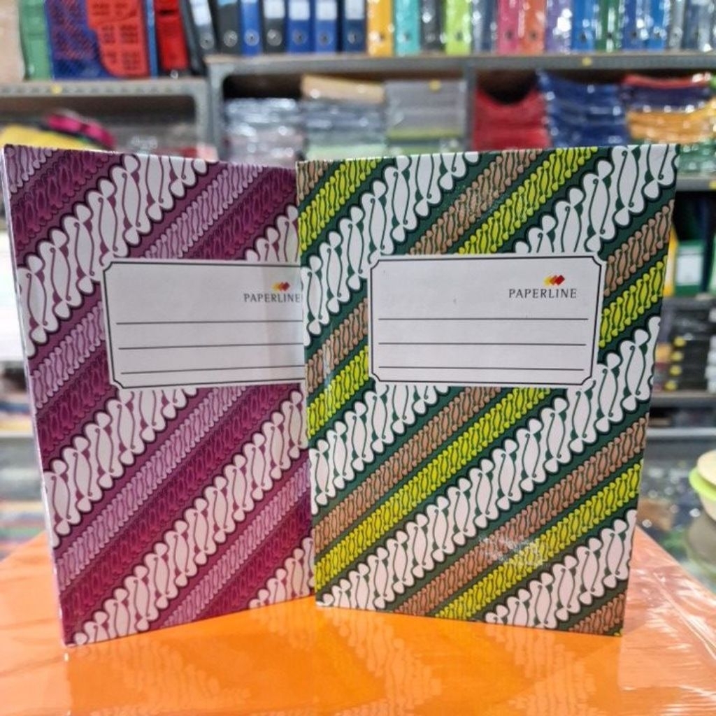 

Buku catatan ukuran 1/4 folio