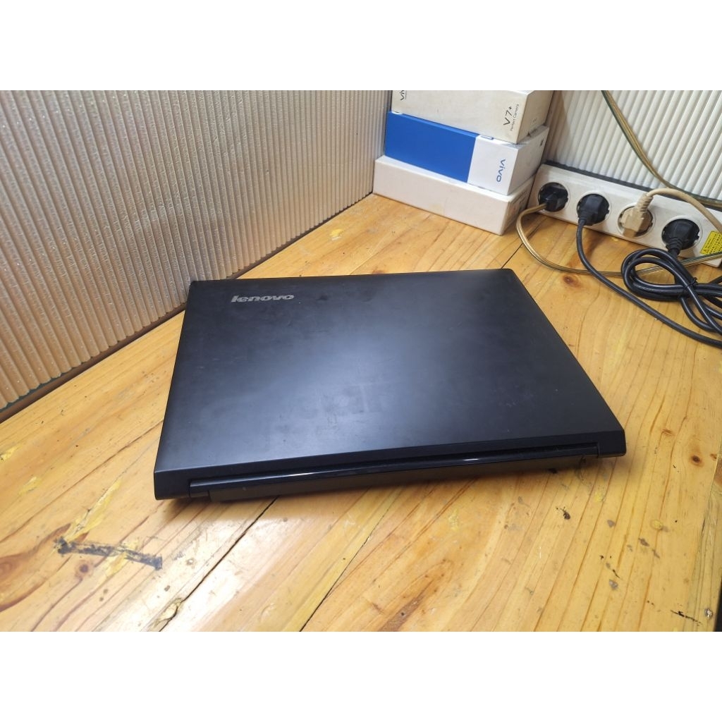 Lenovo B40 Amd A8-6410 Radeon R5 8/128 Normal