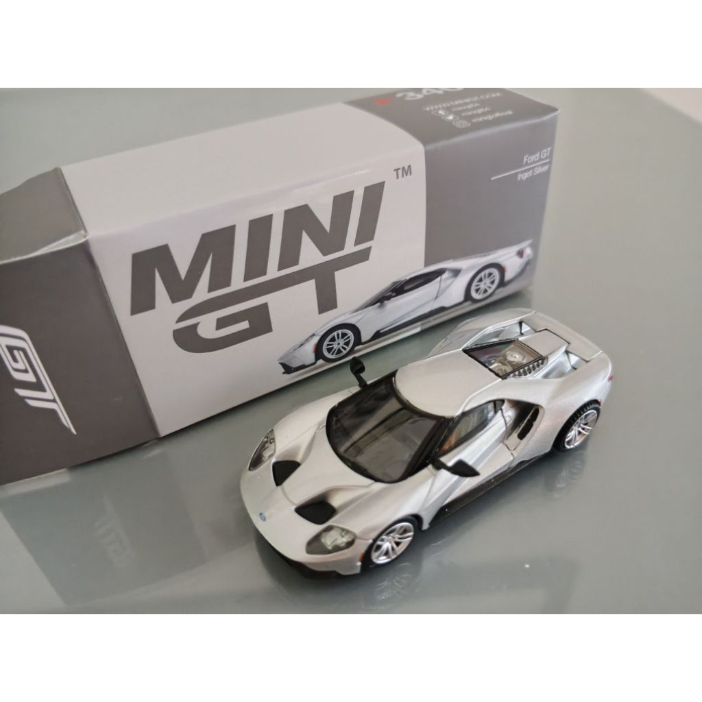 Mini GT Ford GT.