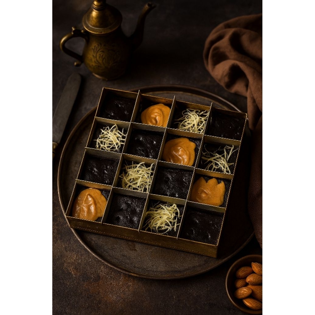 

savory bites - fudgy brownies kue cokelat premium full 3 topping uk 20x10