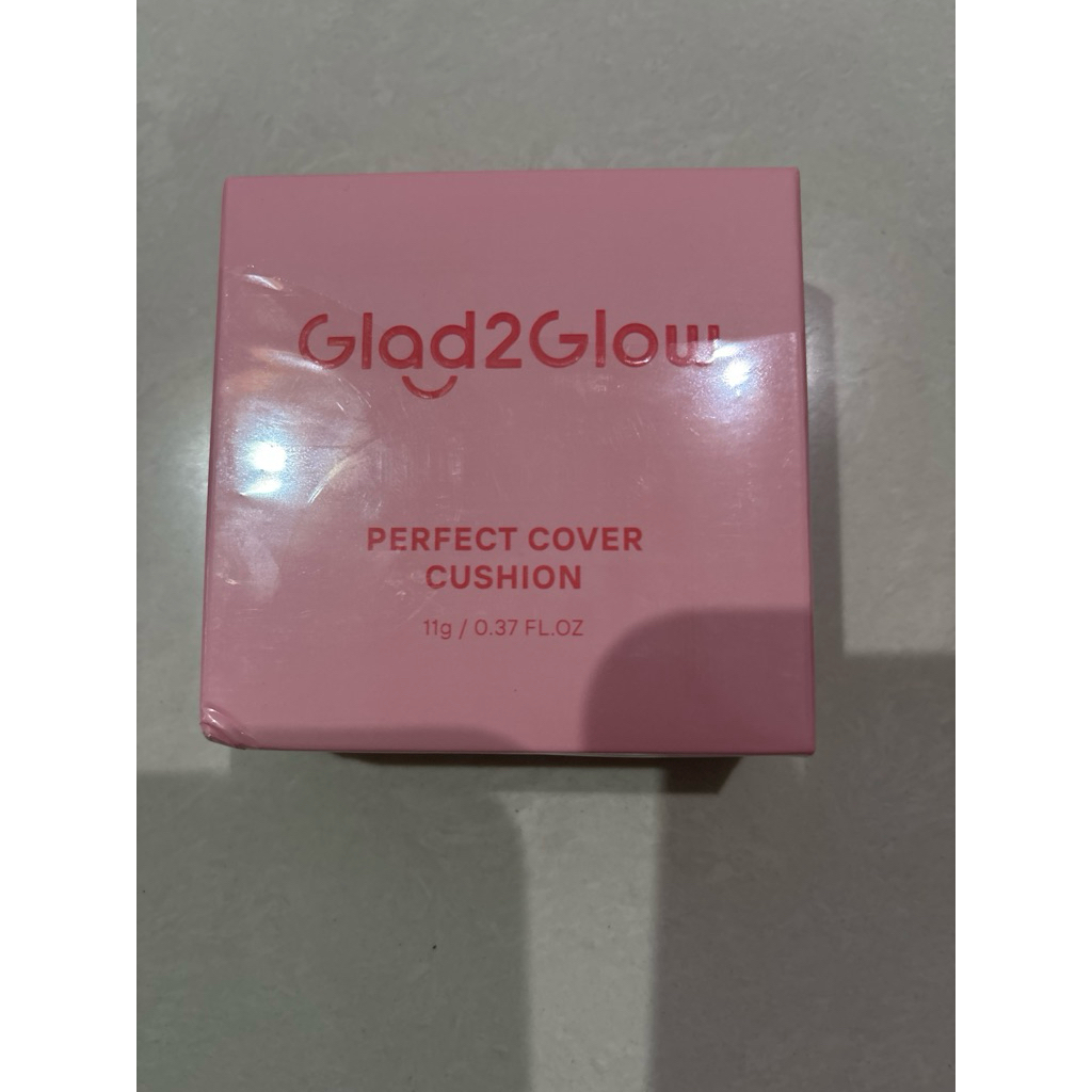 GLAD 2 GLOW SHADE PRALINE CUSHION