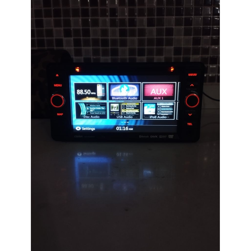 Double Din Clarion nx 403AW