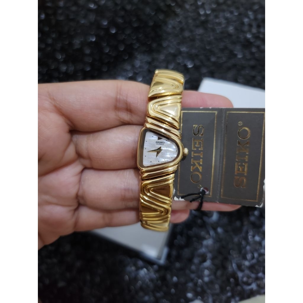 seiko piano half moon new