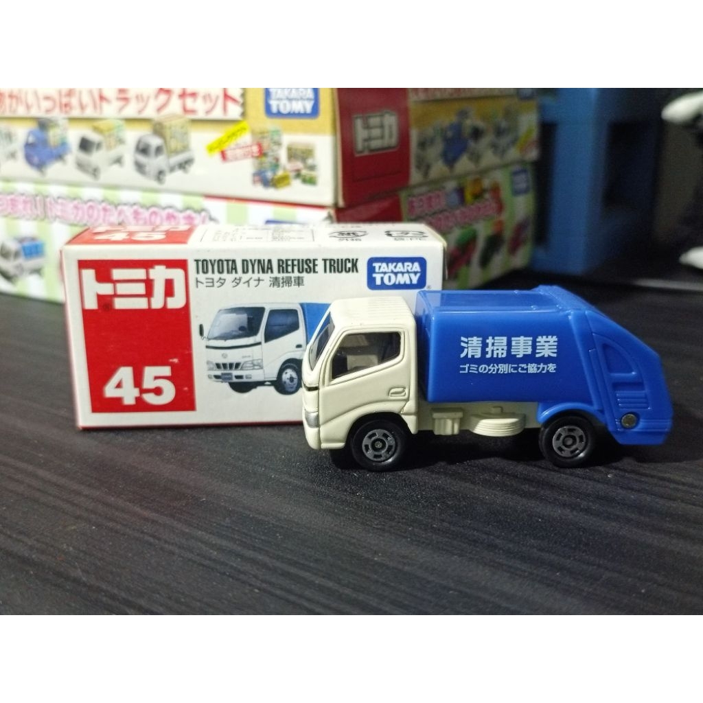 Tomica No 45 Toyota Dyna Refuse Truck