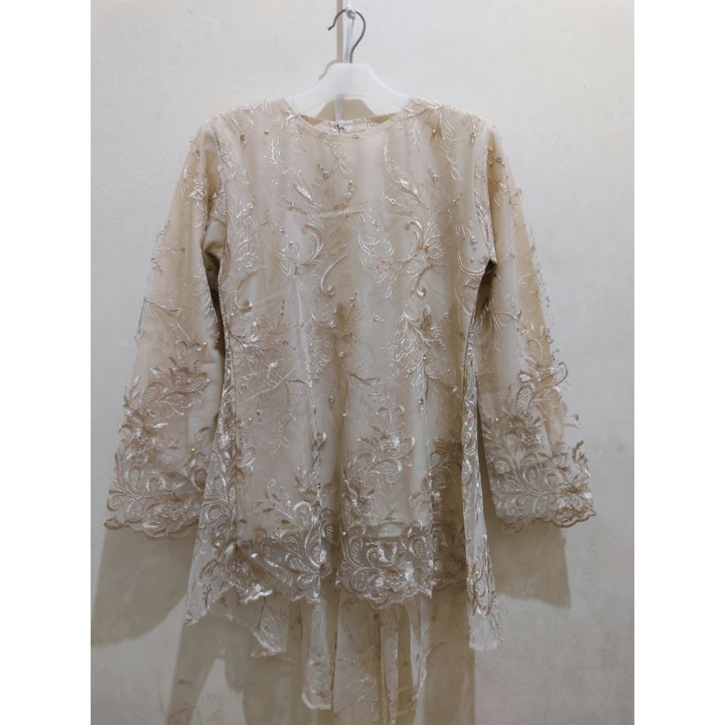 Kebaya kekinian / Baju kondangan brukas