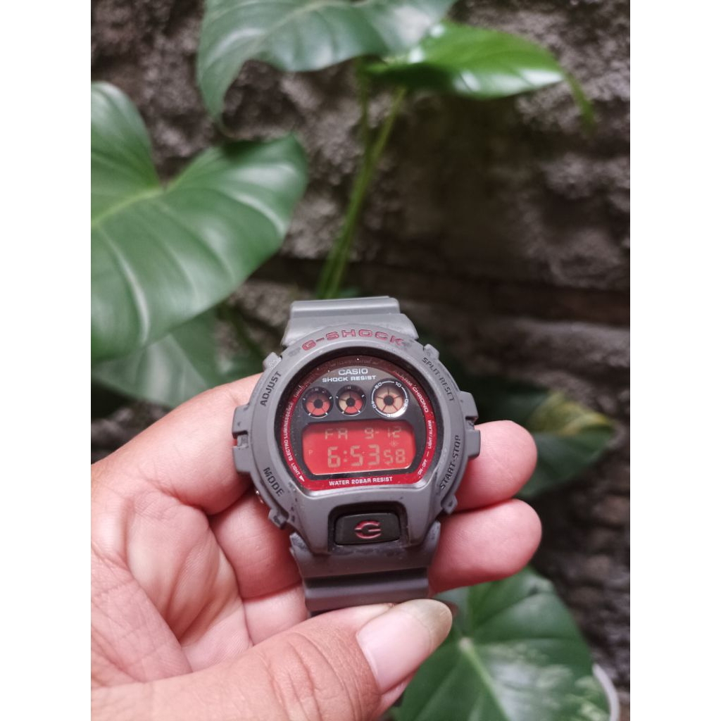 Casio DW-6900SB original