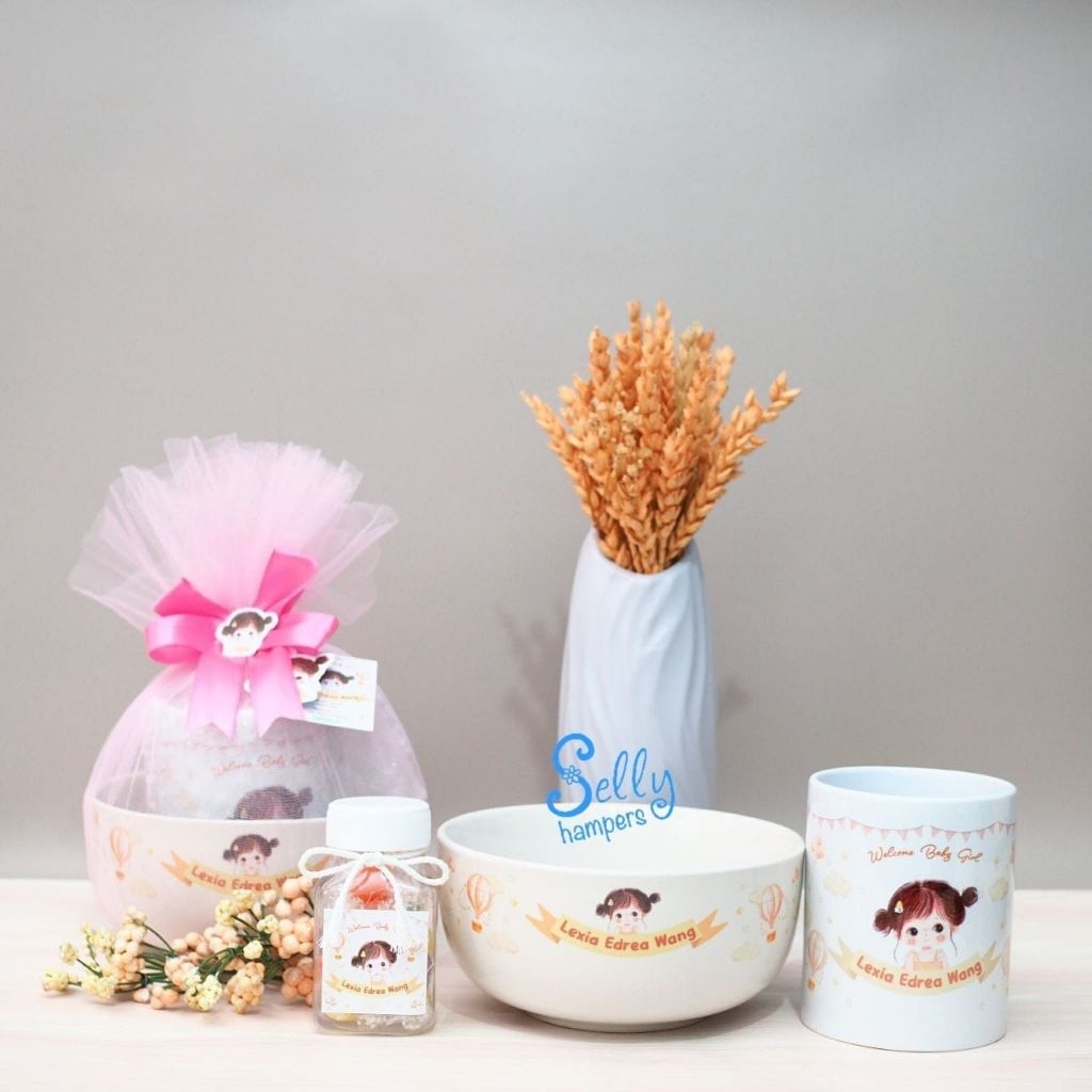 Souvenir Baby One Month / Hampers Baby Born