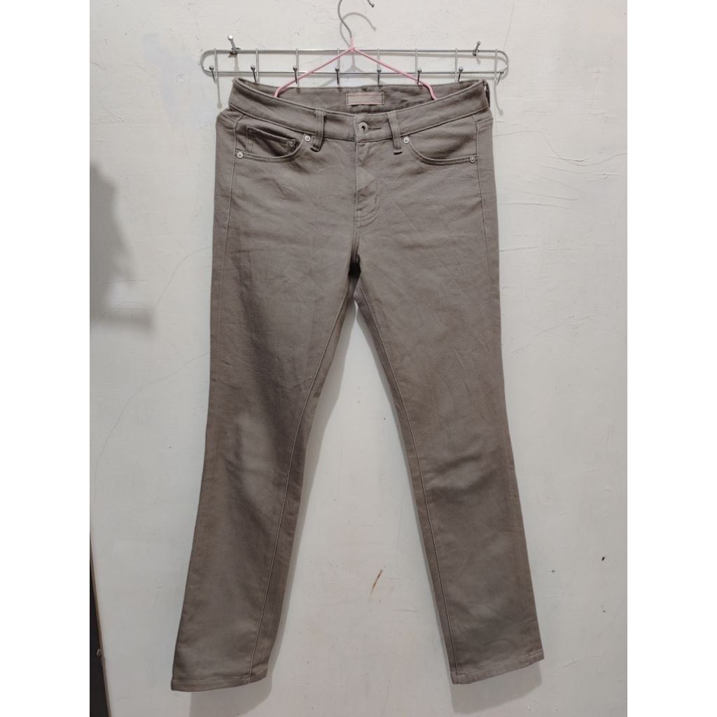Celana Jeans Uniqlo Cream Abu Second Pria
