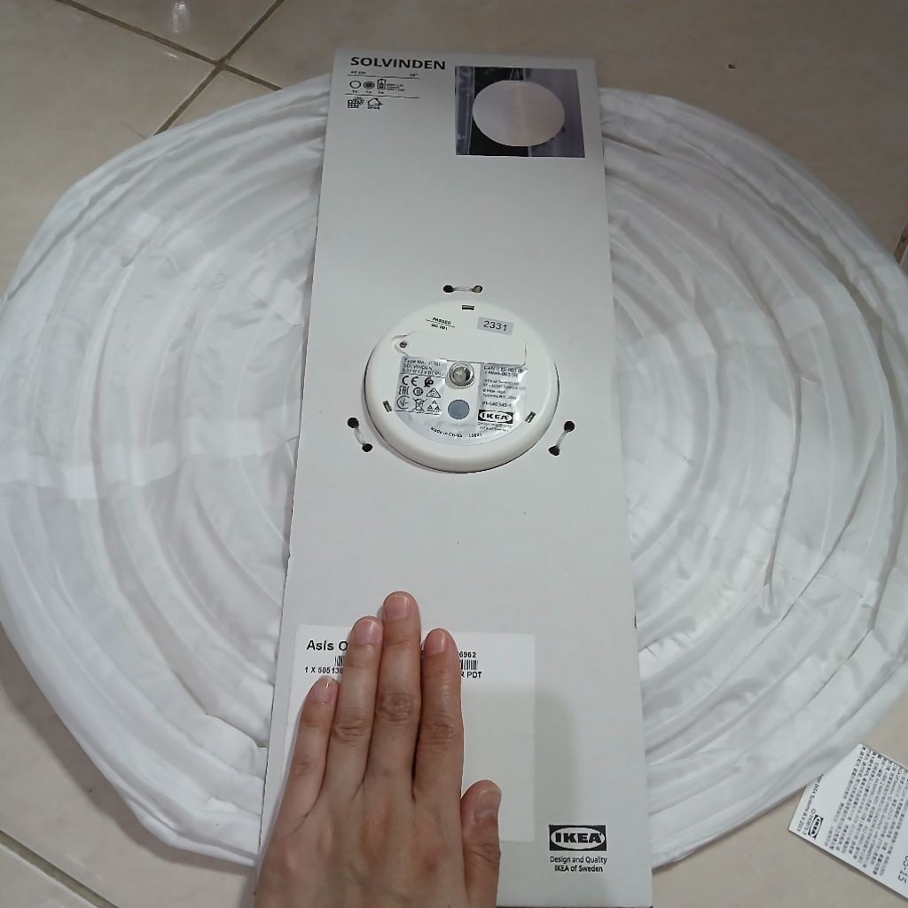 Lampion Putih Bulat bahan Kain dengan Lampu LED dan Solar Cell dan Baterai Rechargeable 45cm untuk o