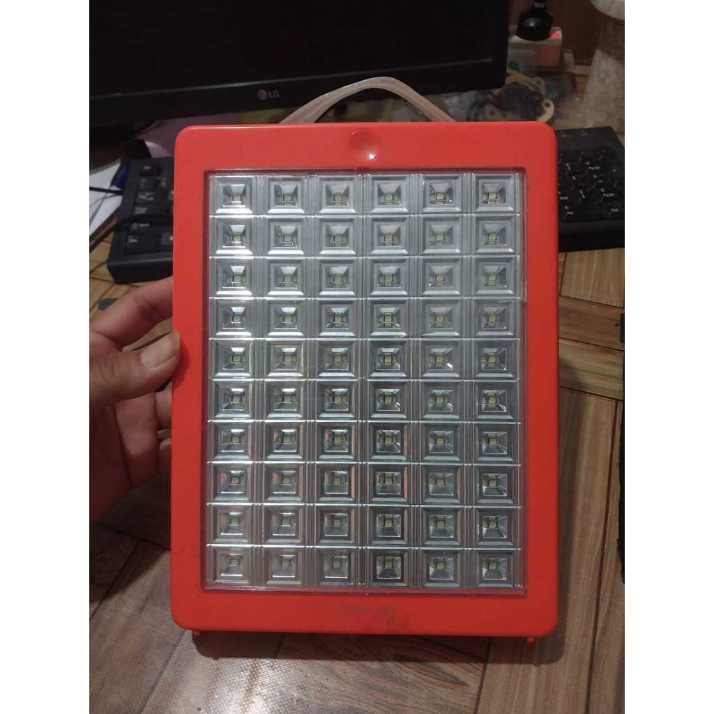 Lampu Emergency LED Rechargeable Village VG-5538 – Bekas