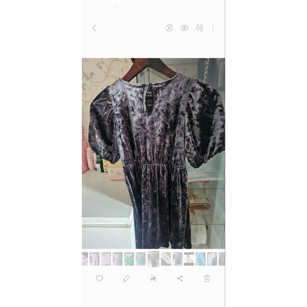 PL dress anak HnM bahan velvet suede lembut halus.