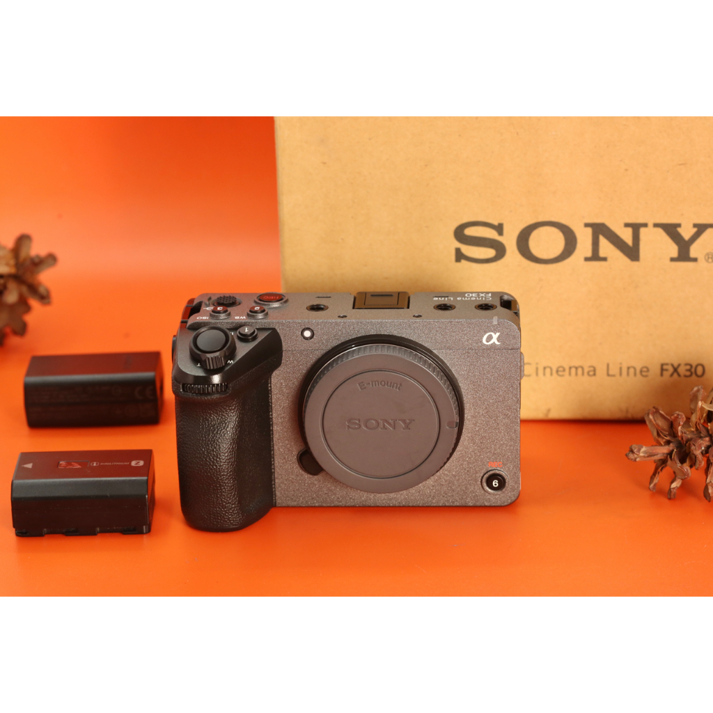 Sony FX30 FX-30 Digital Cinema Camera APSC Body Only Fullset B805