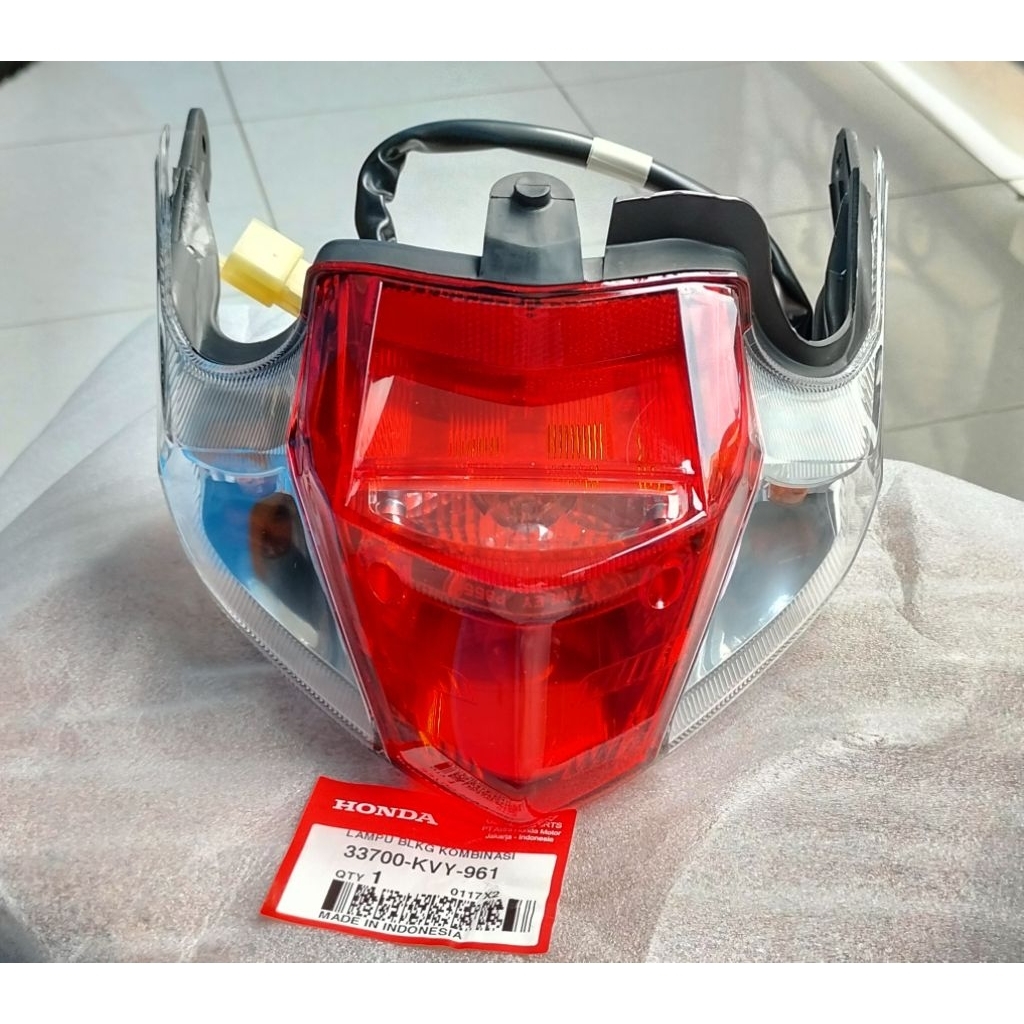 33700-KVY-961 Lampu Belakang Honda Beat Karbu ORI AHM