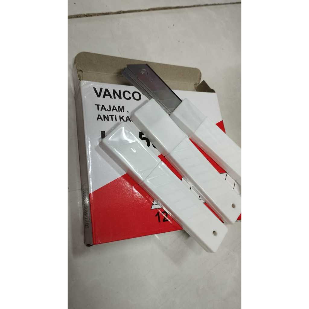 

ANTI TUMPUL !!! isi ulang cutter besar