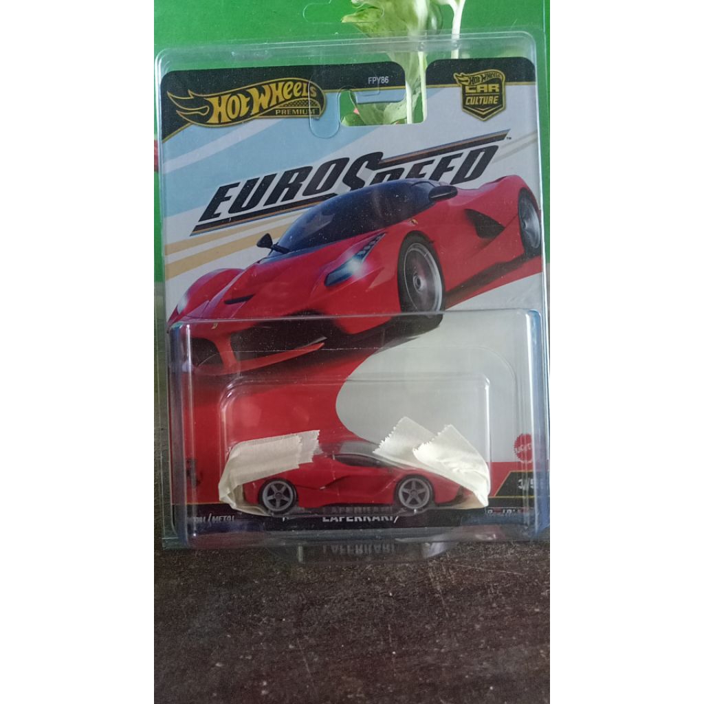 Hotwheels premium Laferrari