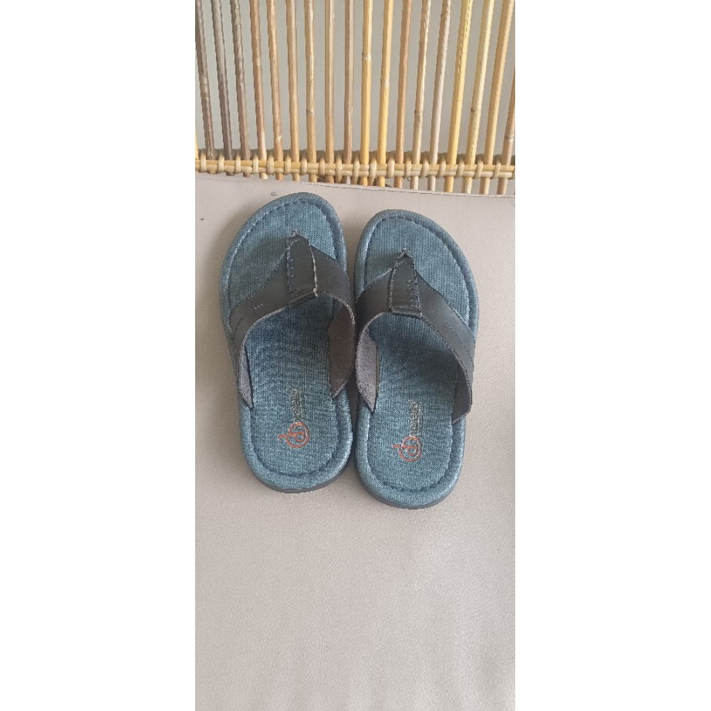 PRELOVED SANDAL DONATELLO ANAK LAKI LAKI