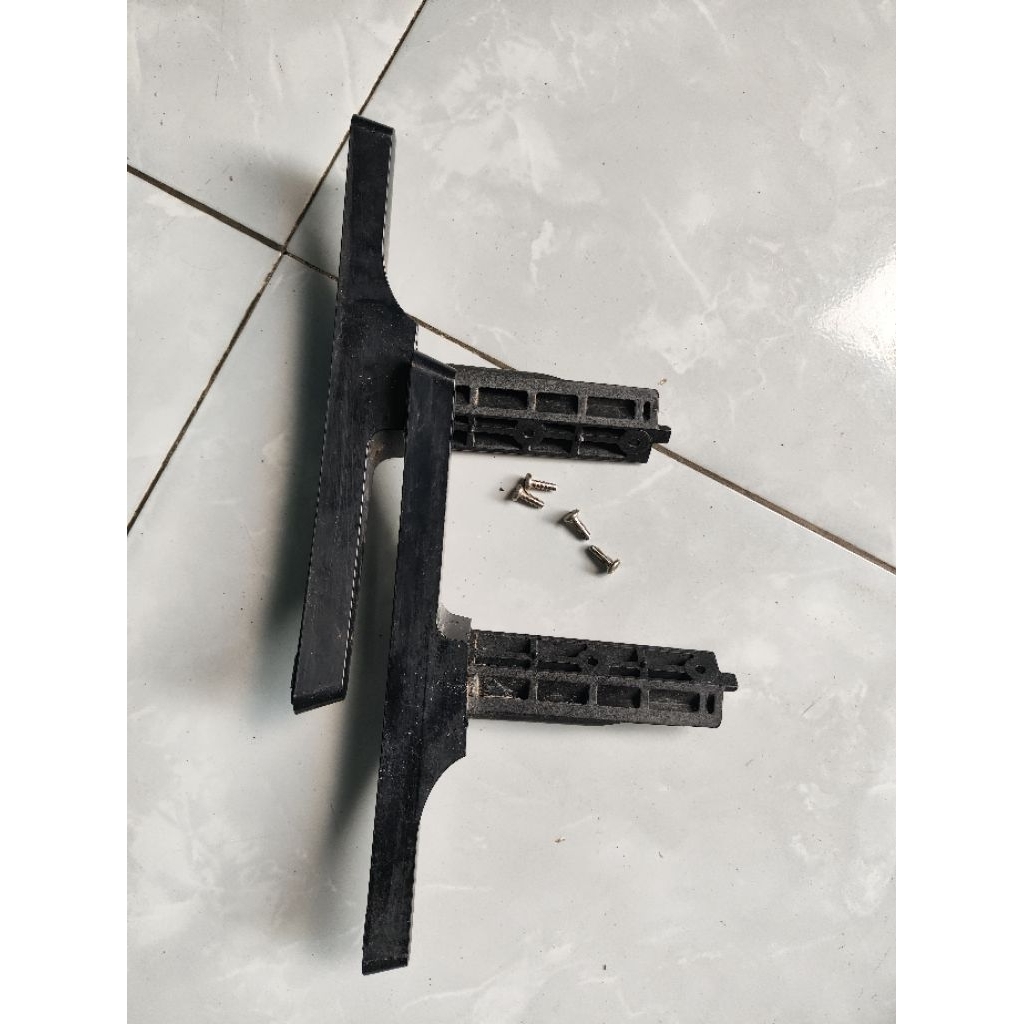 kaki stand tv Samsung 49 inch type UA49J5250